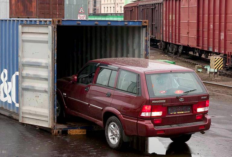 Стоимость перевозки жд контейнером автомобиля из Краснодара в Москву